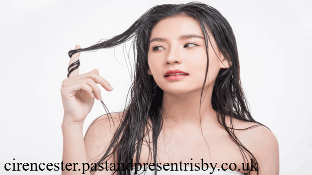 4 Cara Merawat Rambut Agar Tetap Sehat dam Berkilau